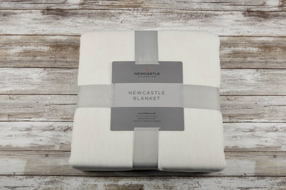 Pristine White Oversized Bamboo Muslin Blanket (Queen)