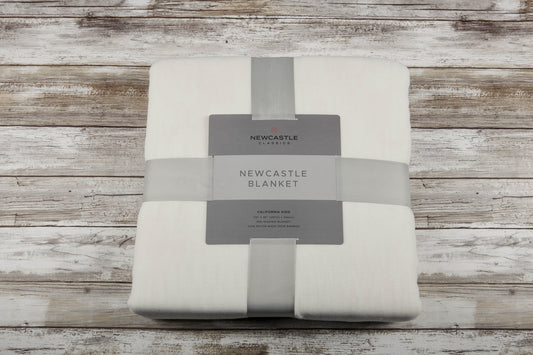 Pristine White Oversized Bamboo Muslin Blanket (Queen)
